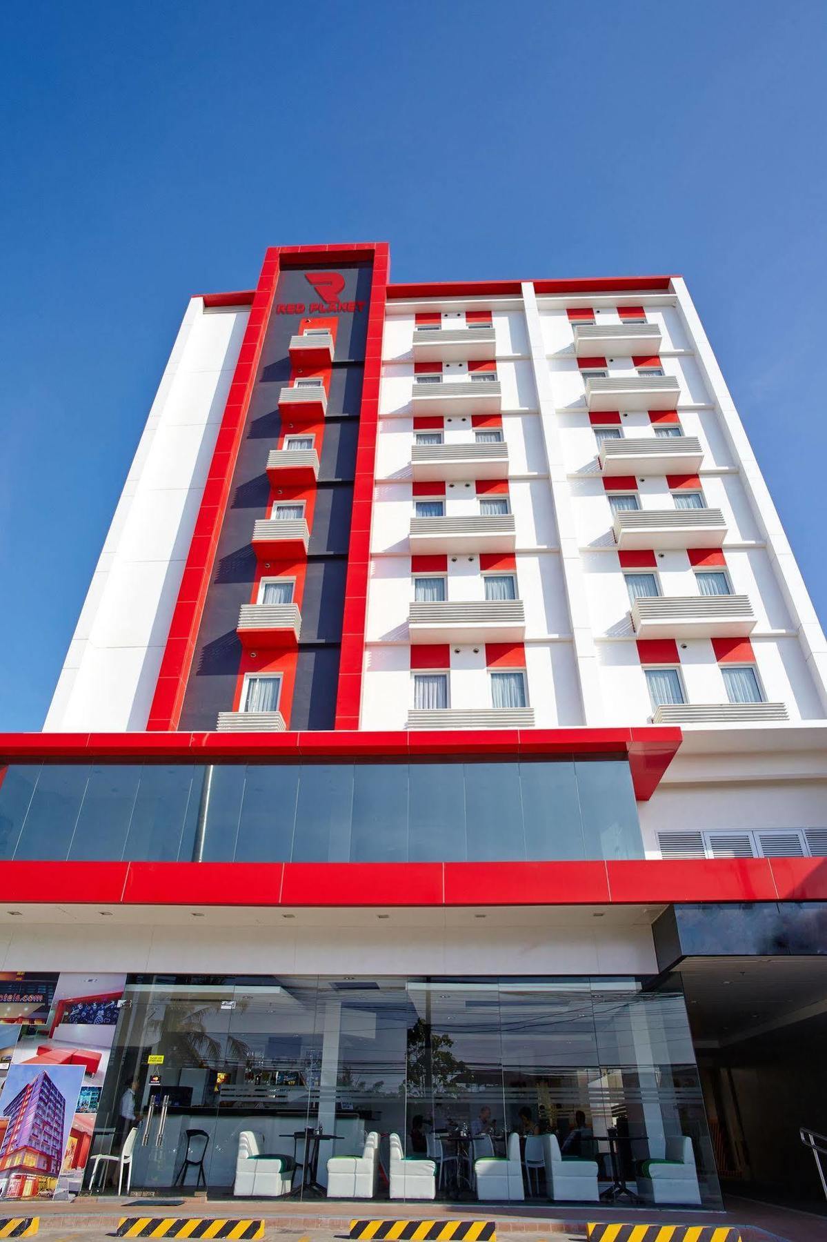 Red Planet Davao Hotel Exterior foto