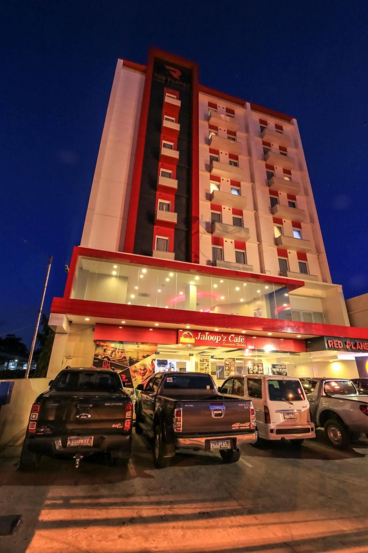 Red Planet Davao Hotel Exterior foto