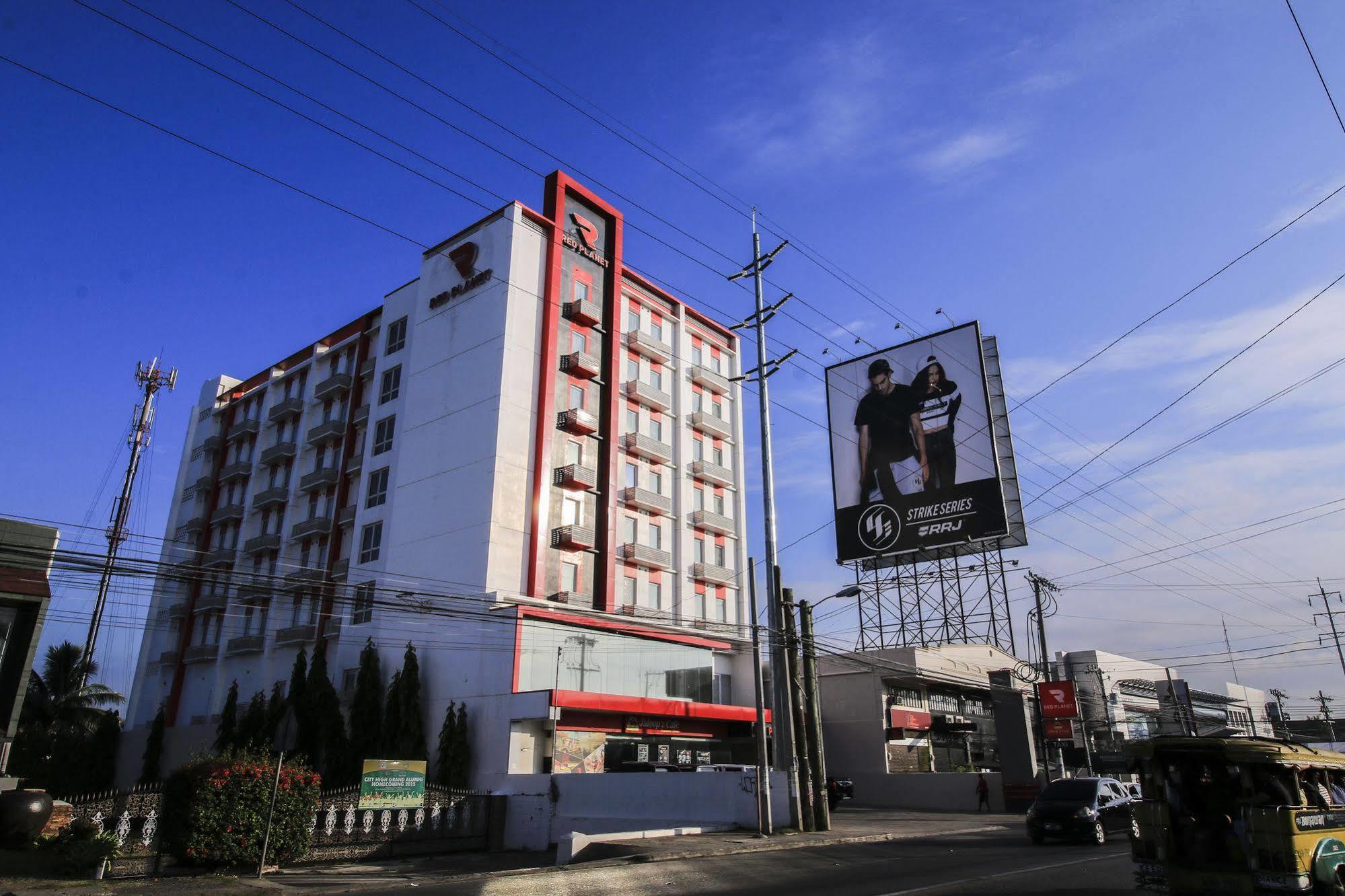 Red Planet Davao Hotel Exterior foto